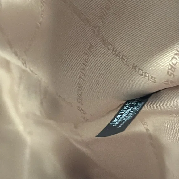 Michael Kors Tote Jet Set Large Pink Leather Travel Work Bag - Picture 13 of 17